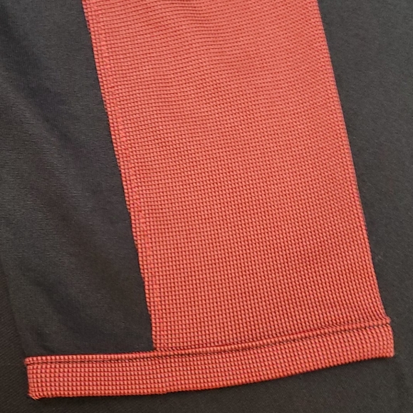 Univ of Maryland Terrapins- Under Armour, ¼ zip up - Picture 8 of 12